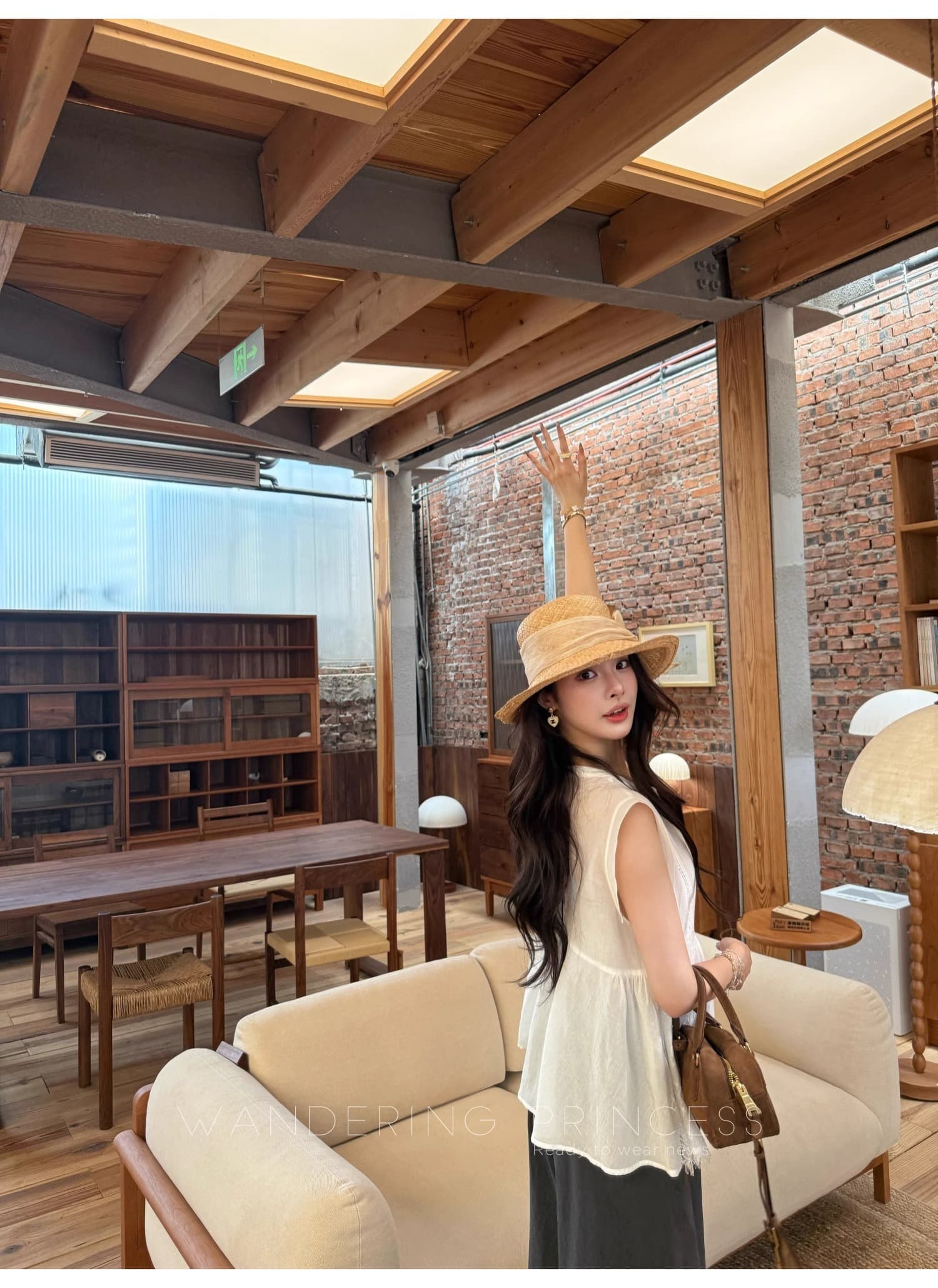빅 사이즈 레이스 조각 품격 홀로우 아웃 Feifei 소매 조끼 한 마디 디자인 센스 슬림해 보이는 인형 셔츠 맨위 상세 이미지 2