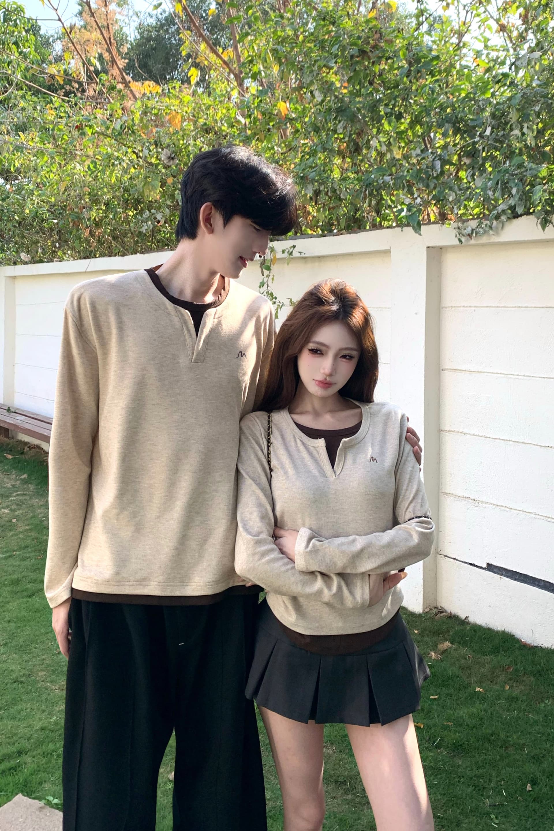 실사 2026 새로운 커플룩 페이크 레이어드 만나는 긴팔 남녀 티셔츠 몸매 가꾸기 슬림해 보이는 품격 인사이드 잡아라. 의류 이미지 7