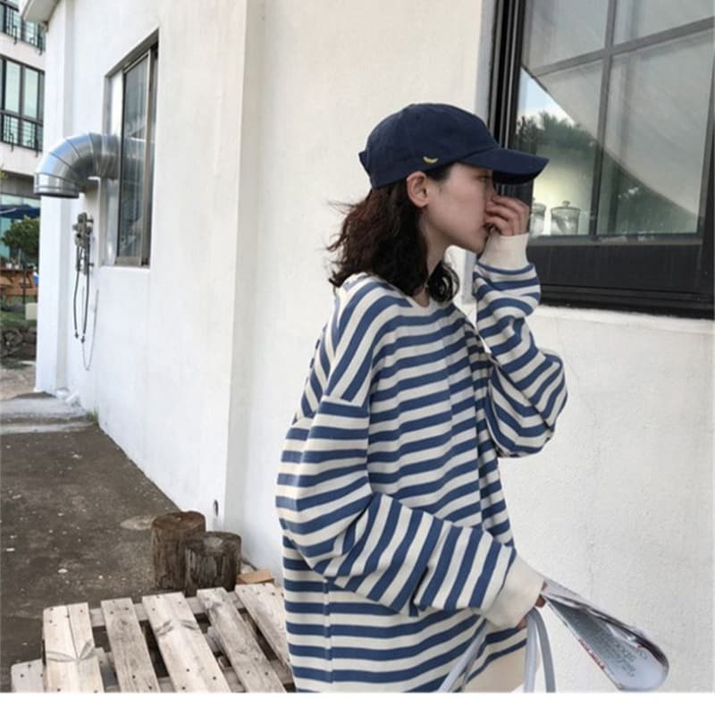 폴리 에스터 물고기 규모 얇은 스타일 가을 한국 스타일 스트라이프 긴팔 티셔츠 여성 셔츠 루즈핏 라운드 넥 후드티 여성 이미지 5