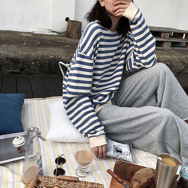 폴리 에스터 물고기 규모 얇은 스타일 가을 한국 스타일 스트라이프 긴팔 티셔츠 여성 셔츠 루즈핏 라운드 넥 후드티 여성 상세 이미지 2