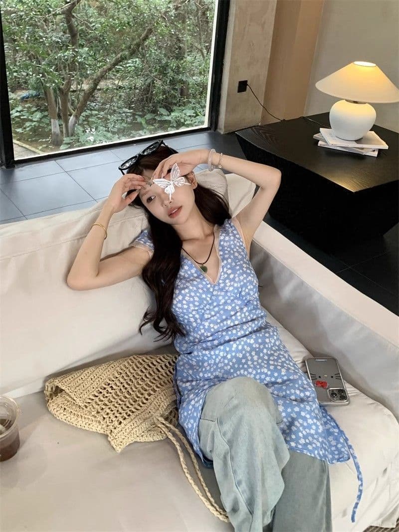 한 부서 파란색 신선함 꽃무늬 V넥 조끼 여성 드레스 여름 몸매 가꾸기 휴가 바람 민소매 허리 수축 짧은 치마 상세 이미지 13
