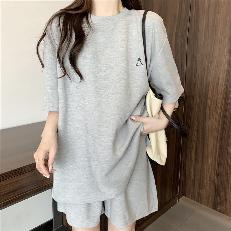 m--4xl 새로운 캐주얼 스포츠 슈트 여름 얇은 스타일 루즈핏 빅 사이즈 다용도 반팔 반바지 투피스 세트 상세 이미지 9