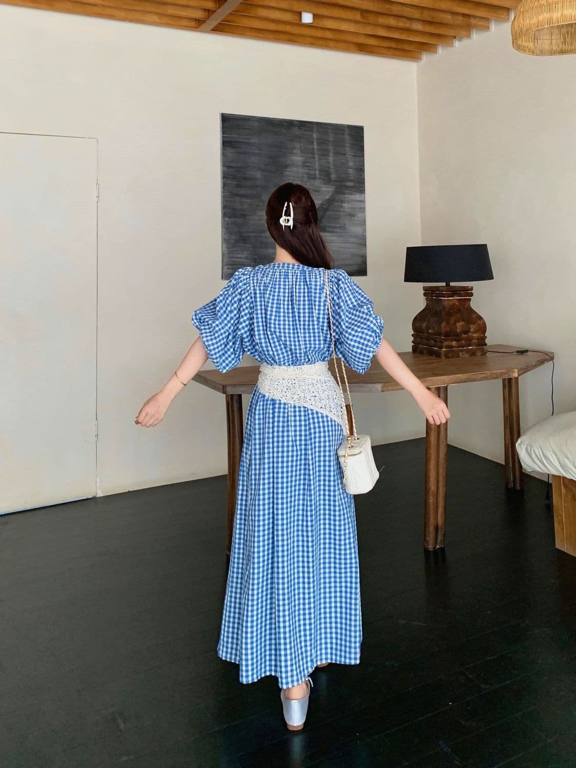여름 아름다운 작은 치마 고유 한 아름다운 수준 센스 빅 사이즈 파란색 체크무늬 거품 소매 여성 드레스 상세 이미지 17