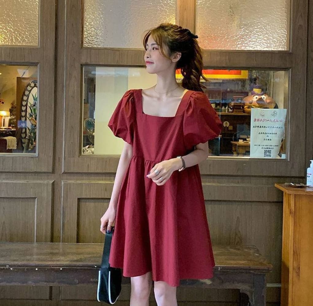 2026 새로운 새로운 와인 레드 차가운 실크 코튼 루즈핏 반팔 광장 칼라 여성 드레스 인터넷 유명인 외국 가스 치마 상세 이미지 2