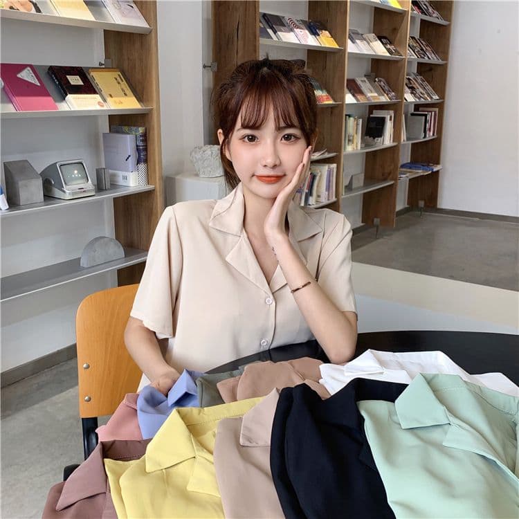품격 폴로 칼라 화이트 여성 셔츠 디자인 센스 작은 대중 맨위 여성 다용도 반팔 셔츠 트렌디 상세 이미지 4