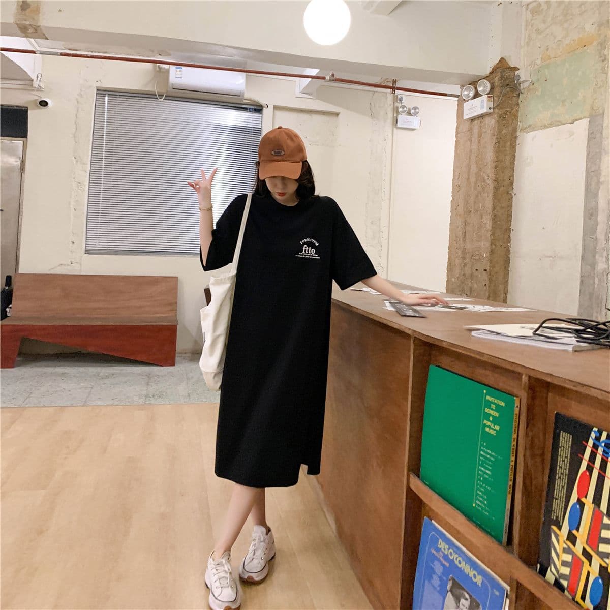 부주의 한 게으른 바람 롱 코트 롱 스커트 티셔츠 드레스 여름 한 스타일 새로운 여성 슬림해 보이는 트임 반팔 상세 이미지 16