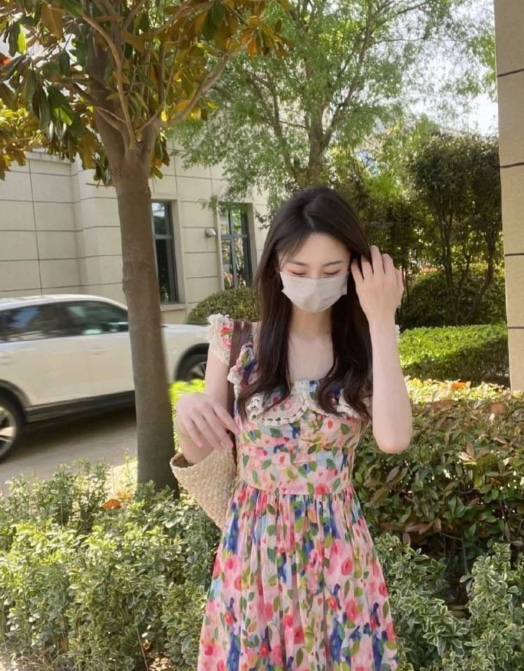 2026 여름 새로운 색상 꽃무늬 민소매 오프숄더 프랑스식 차 휴식 해변가 휴가 디자이너 드레스 상세 이미지 5