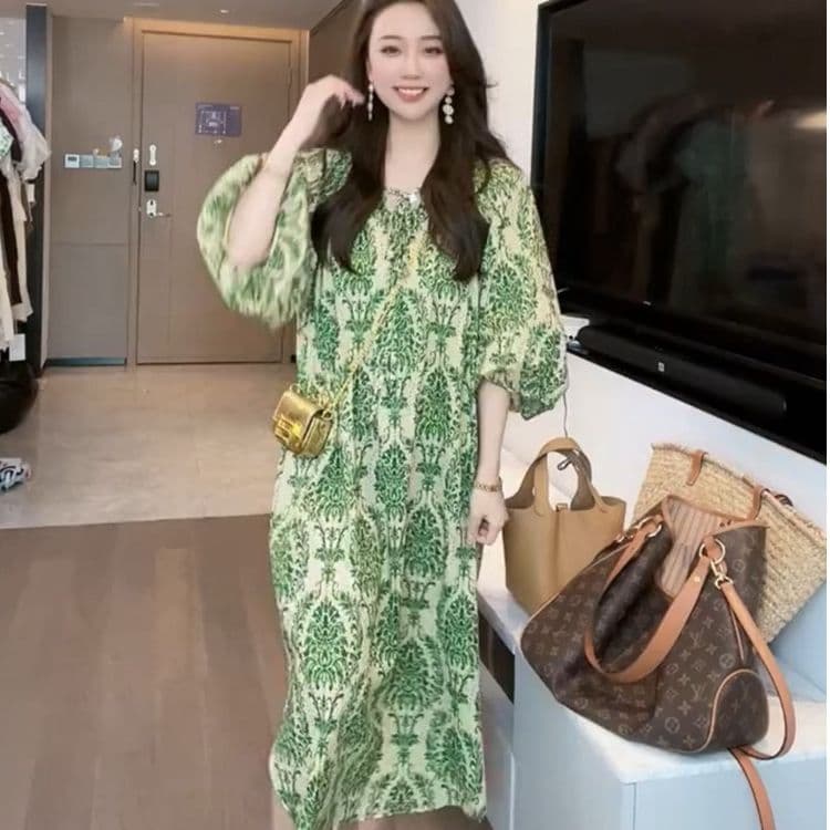 2026 년 이른 봄 프랑스식 레트로 근사한 고급 센스 여성 드레스 녹색 배 모양 몸 캐주얼 슬림해 보이는 치마 이미지 2