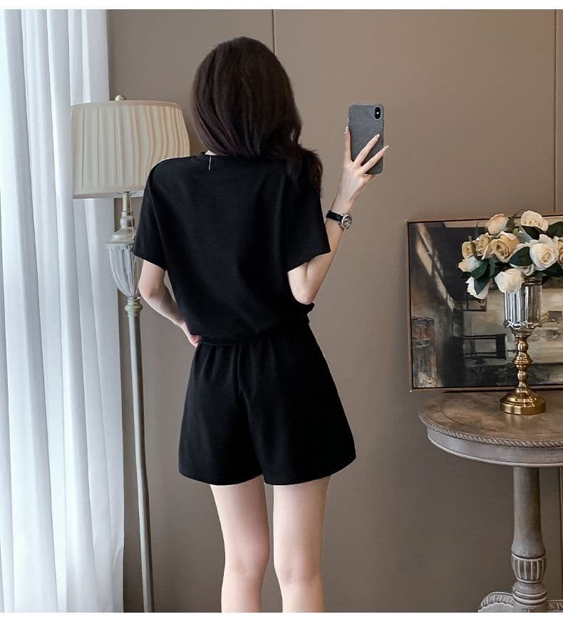 직공 울 여름 새로운 캐주얼 품격 스포츠 슈트 여성 레이스 칼라 오프숄더 반바지 반팔 투피스 세트 상세 이미지 10