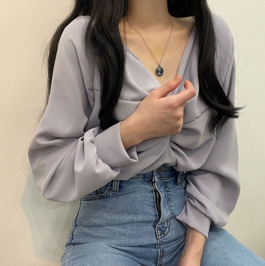 한국 chic 가을 프랑스식 품격 주름 V넥 비틀림 디자인 루즈핏 캐주얼 단색 긴팔 셔츠 맨위 상세 이미지 17