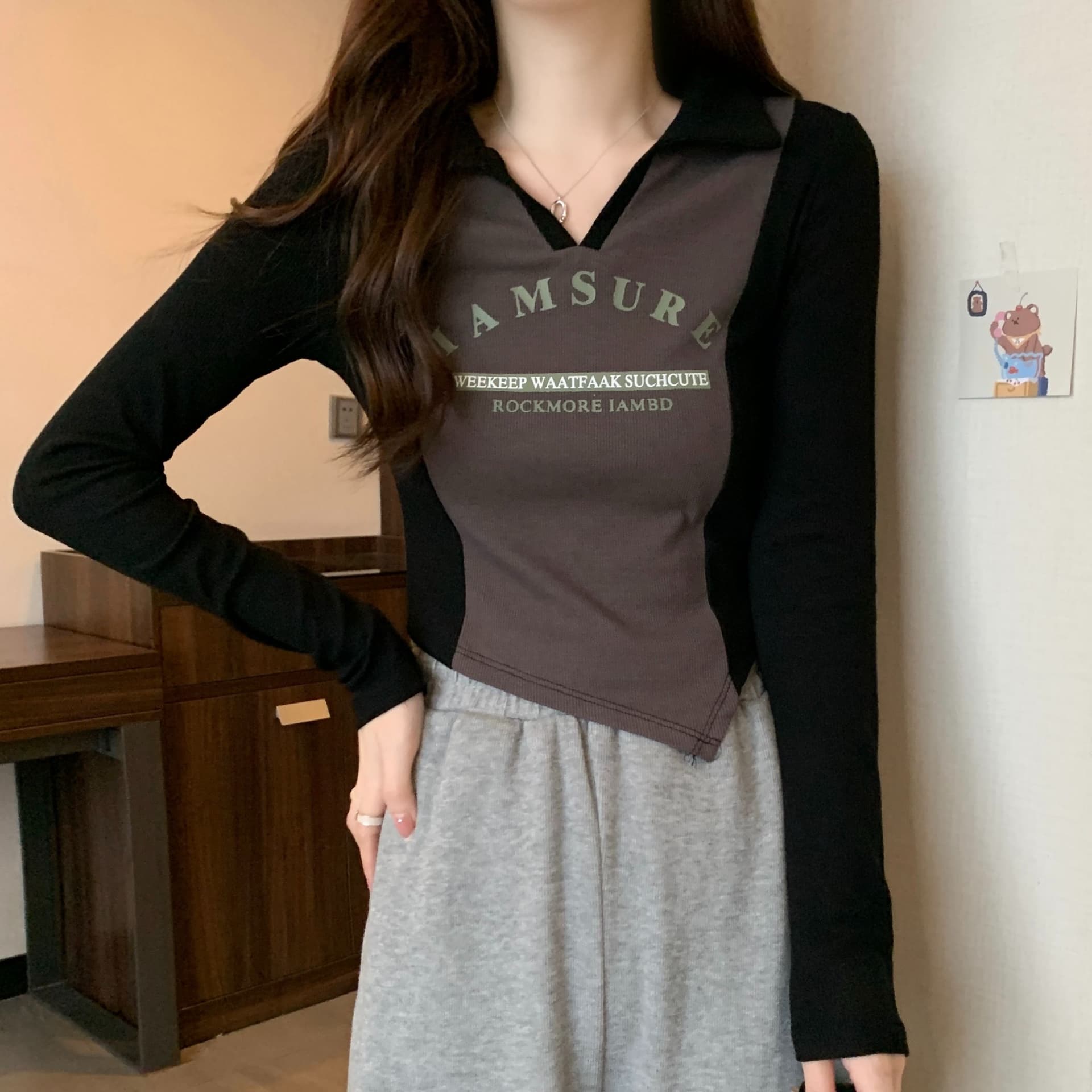 리브 배색 POLO 칼라 몸매 가꾸기 긴팔 티셔츠 여성 가을 V넥 맨위 상세 이미지 6