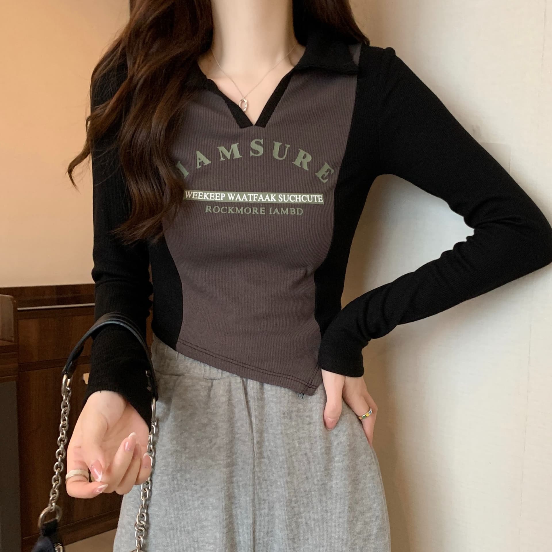 리브 배색 POLO 칼라 몸매 가꾸기 긴팔 티셔츠 여성 가을 V넥 맨위 상세 이미지 7