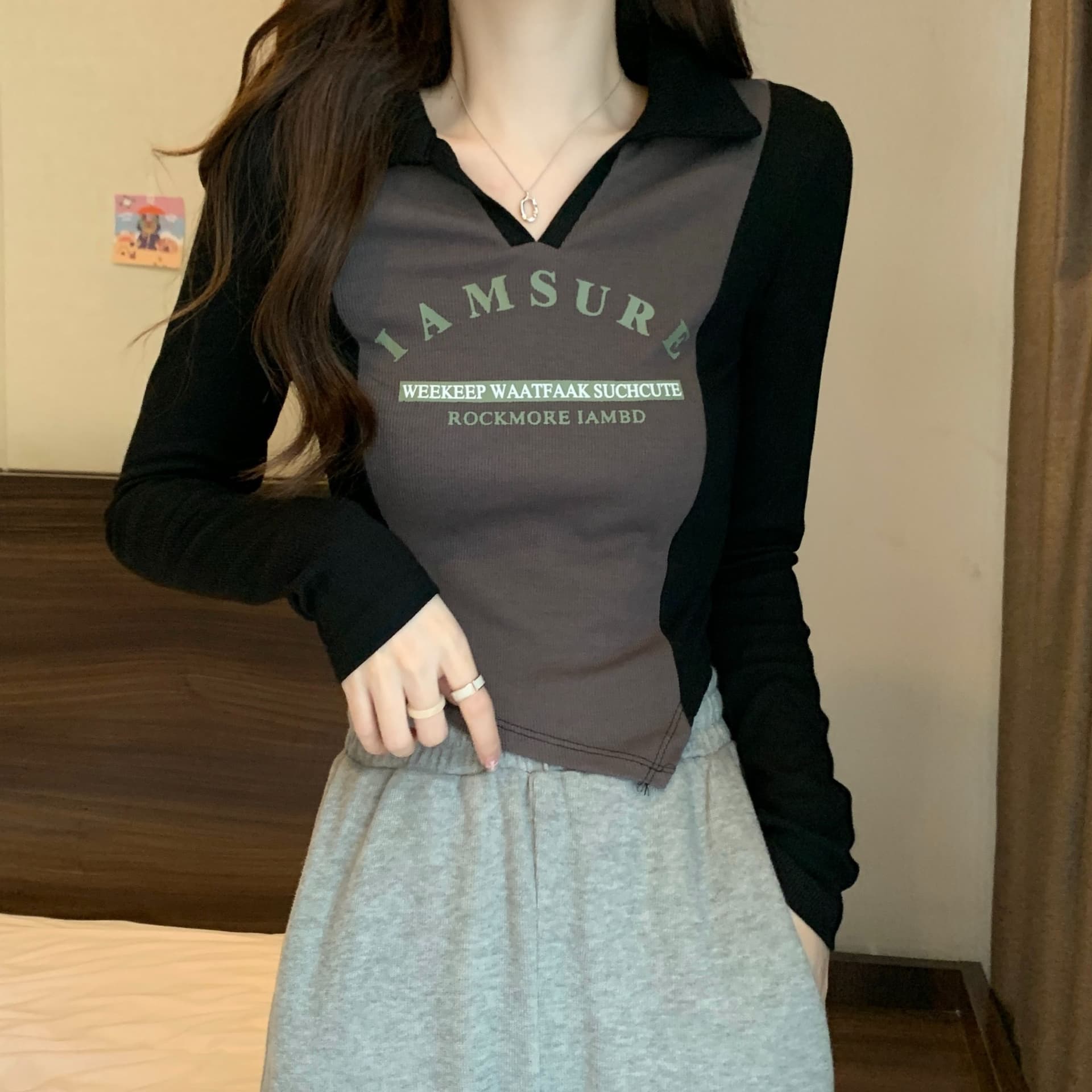 리브 배색 POLO 칼라 몸매 가꾸기 긴팔 티셔츠 여성 가을 V넥 맨위 상세 이미지 11