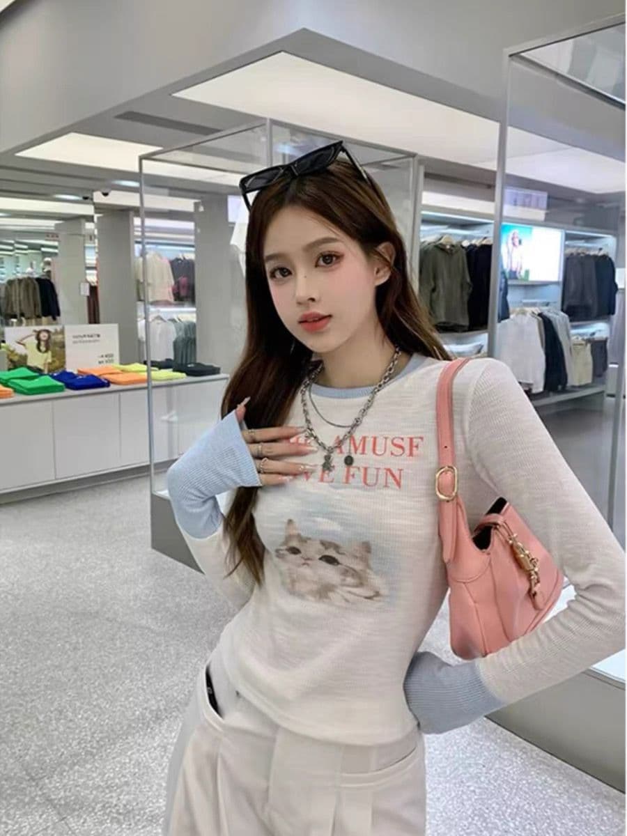 리브 몸매 가꾸기 슬림해 보이는 고양이 프린트 긴팔 티셔츠 상세 이미지 4
