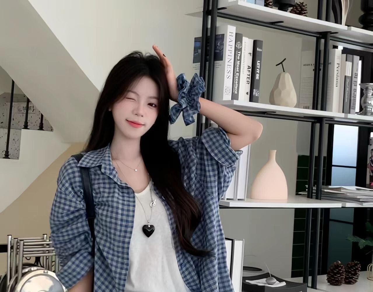 격자 무늬 셔츠 여성 코트 봄 2026 새로운 달콤함 루즈핏 셔츠 긴팔 레트로 맨위 선물 헤드 플라워 상세 이미지 4