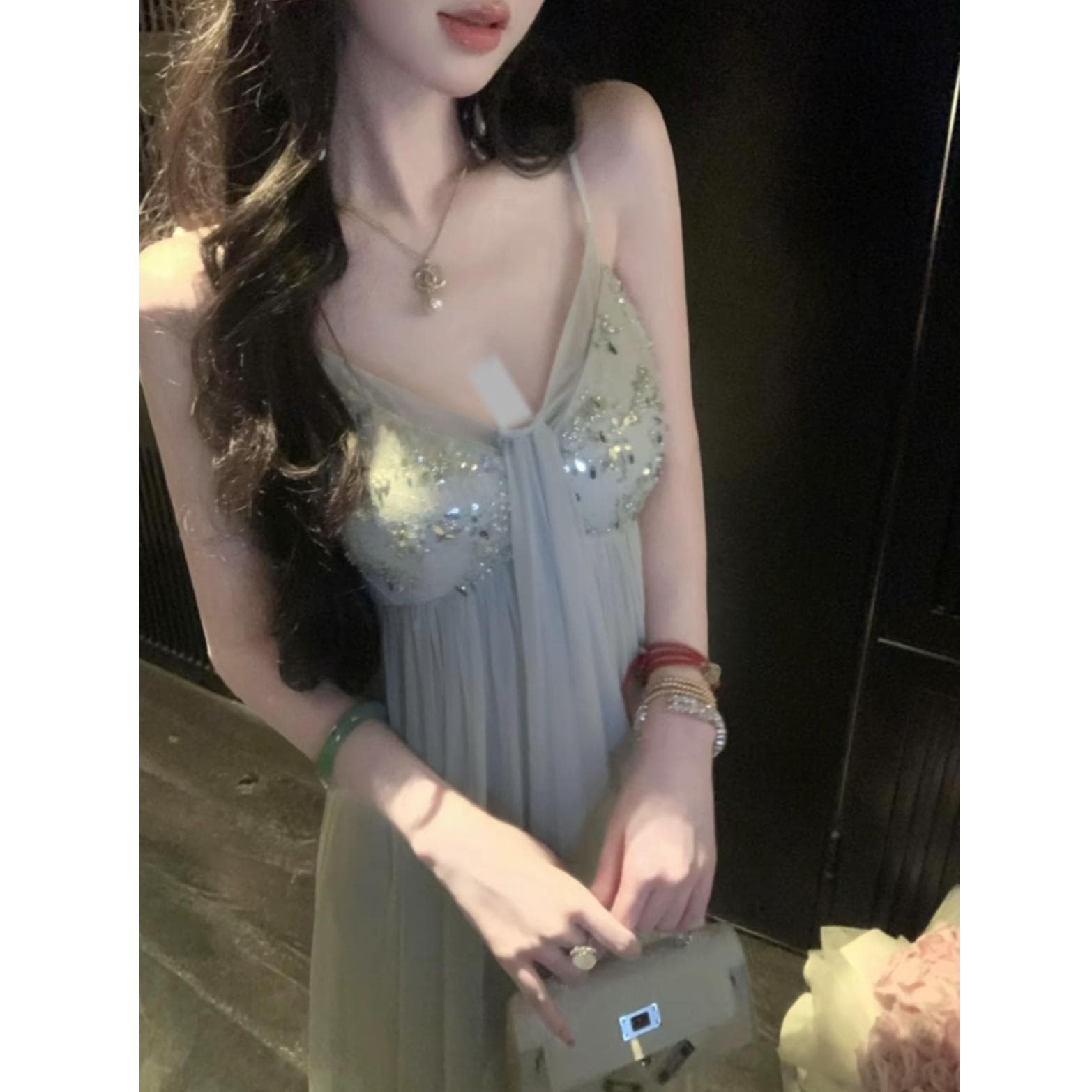 빅 사이즈 이리저리 떠다니다 번쩍였다 조각 부드러운 품격 바람 여름 스팽글 리본 슬립 허리 수축 슬림해 보이는 여성 드레스 이미지 3