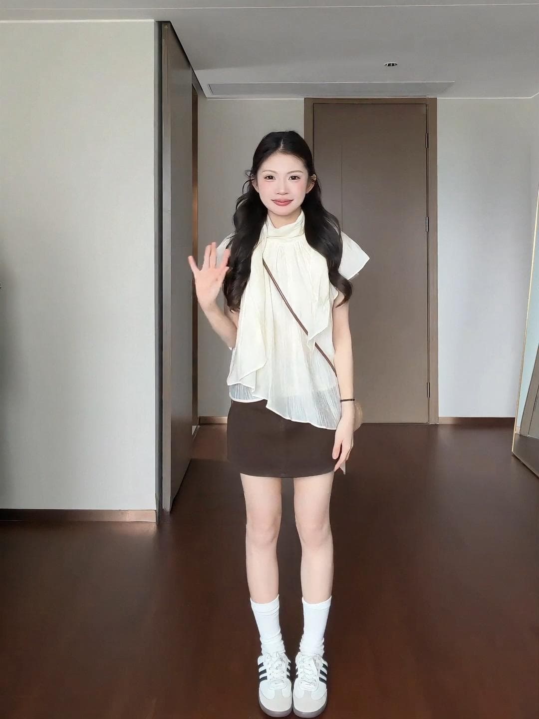 빅 사이즈 지방 mm 프랑스식 레트로 스탠드 칼라 반팔 여성 셔츠 고급 센스 루즈핏 부드러운 바람 리본 표지 배 맨위 상세 이미지 4