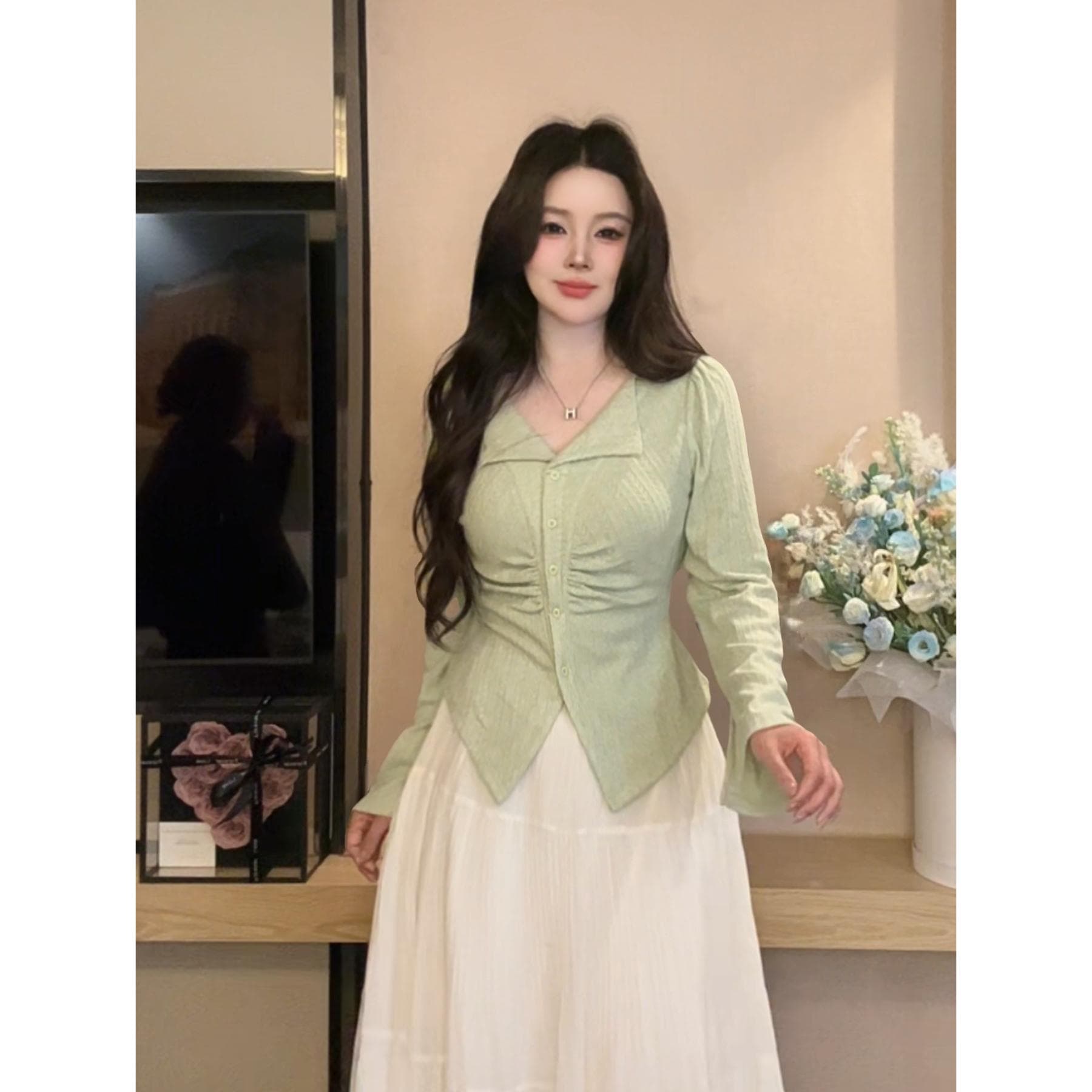 2026 이른 가을 새로운 빅 사이즈 지방 mm V넥 긴팔 티셔츠 허리 수축 표지 고기 슬림해 보이는 인사이드 잡아라. 의류 여성 상세 이미지 5