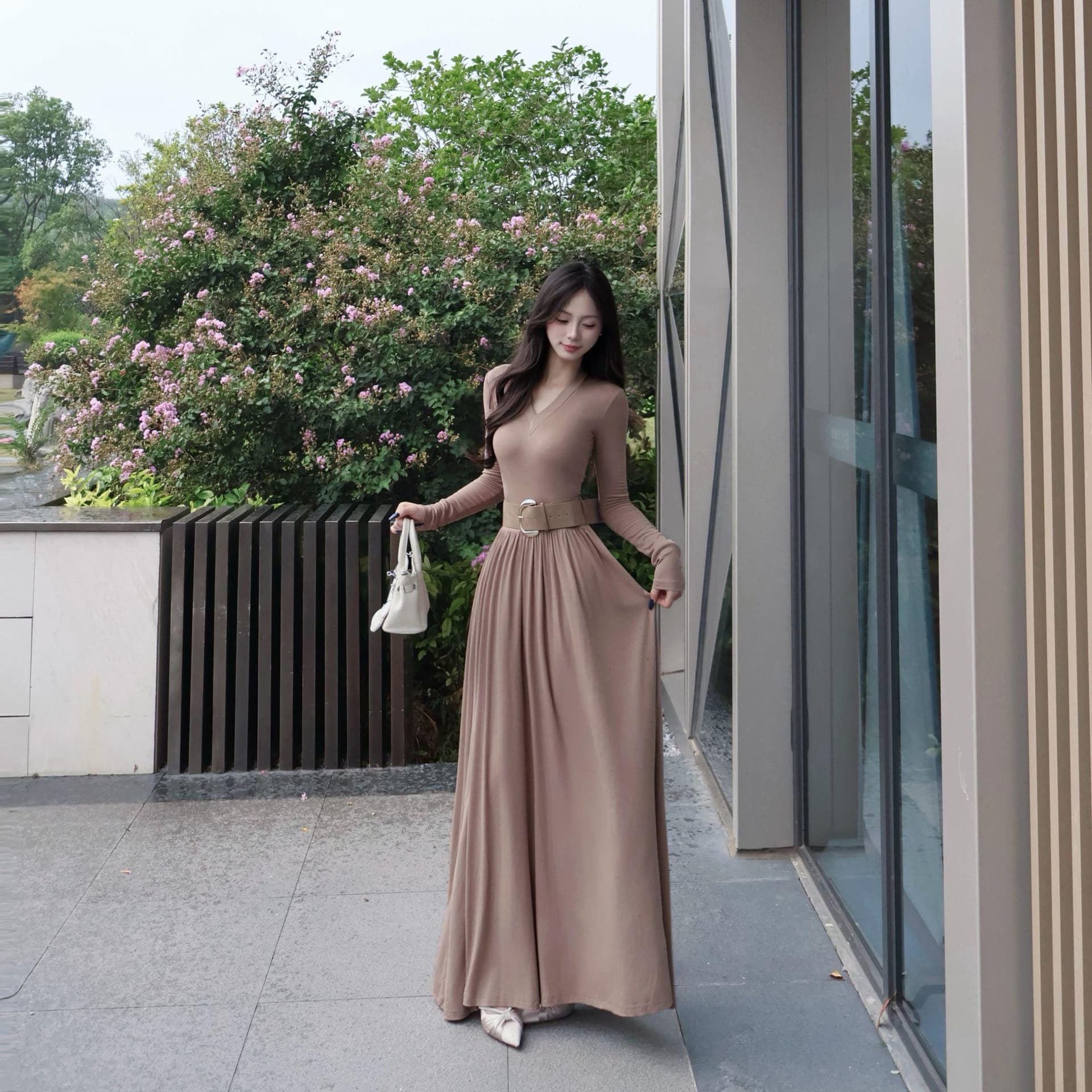 벨트 보내기 빅 사이즈 프랑스식 V넥 큰 진자 이른 가을 드레스 하이웨이스트 몸매 가꾸기 다용도 롱 스커트 허리 수축 A라인 스커트 상세 이미지 5