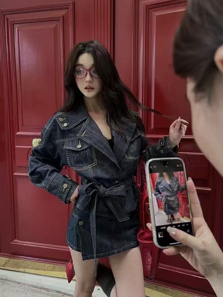 hytemoly 원색 데님 배색 명시적 스티치 대 프로필 모양 허리 수축 재킷 비대칭 자수 치마바지 두 조각 이미지 3