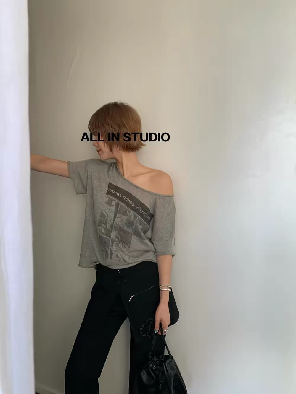 all in2026 봄 여름 새로운 느긋한 프린트 오프숄더 반팔 얇은 스타일 니트 스웨터 여성 루즈핏 티셔츠 맨위 상세 이미지 3