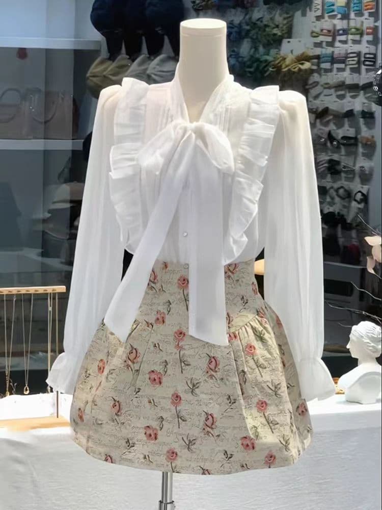 프랑스식 낭만주의 부드러운 바람 나비 넥타이 거품 소매 셔츠 외국 가스 꽃무늬 반신 스커트 투피스 세트 상세 이미지 4