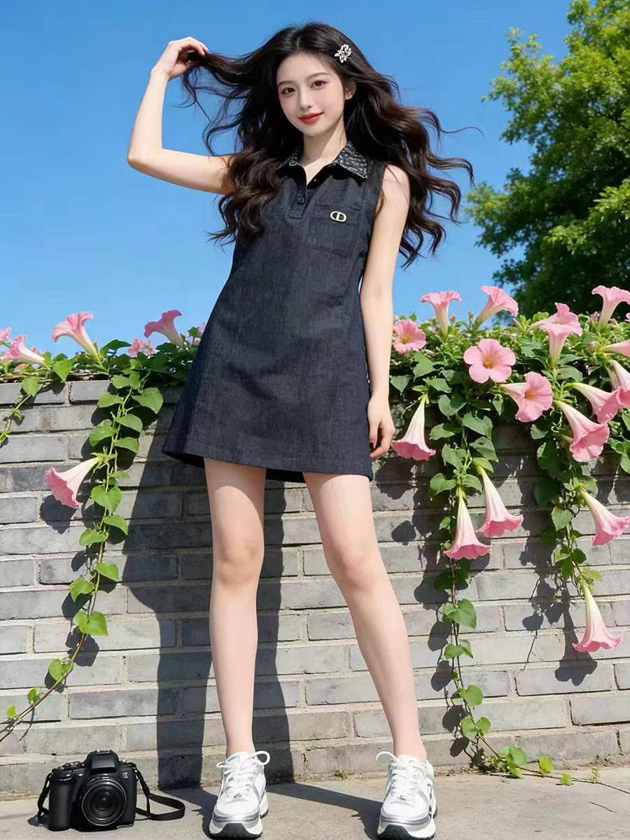 한 부서 미니멀리즘 바람 폴로 칼라 배색 데님 여성 드레스 2026 여름 새로운 품격 캐주얼 루즈핏 조끼 스커트 상세 이미지 2