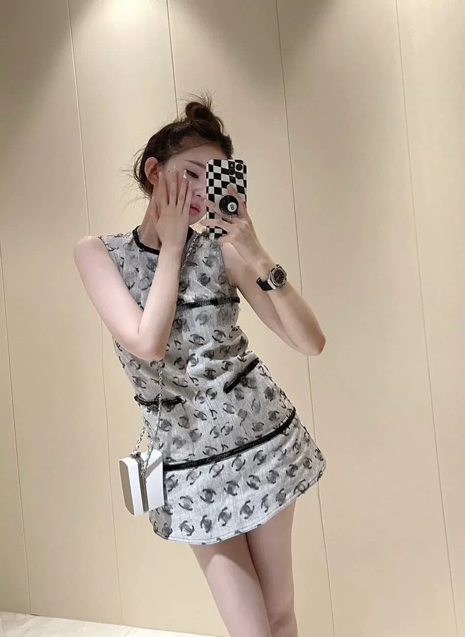 샌드위치 우우 우우 작은 샤넬 스타일 고급 빛 럭셔리 품격 비싼 가스 천 골드 여성 드레스 여름 몸매 가꾸기 슬림해 보이는 민소매 치마 이미지 3