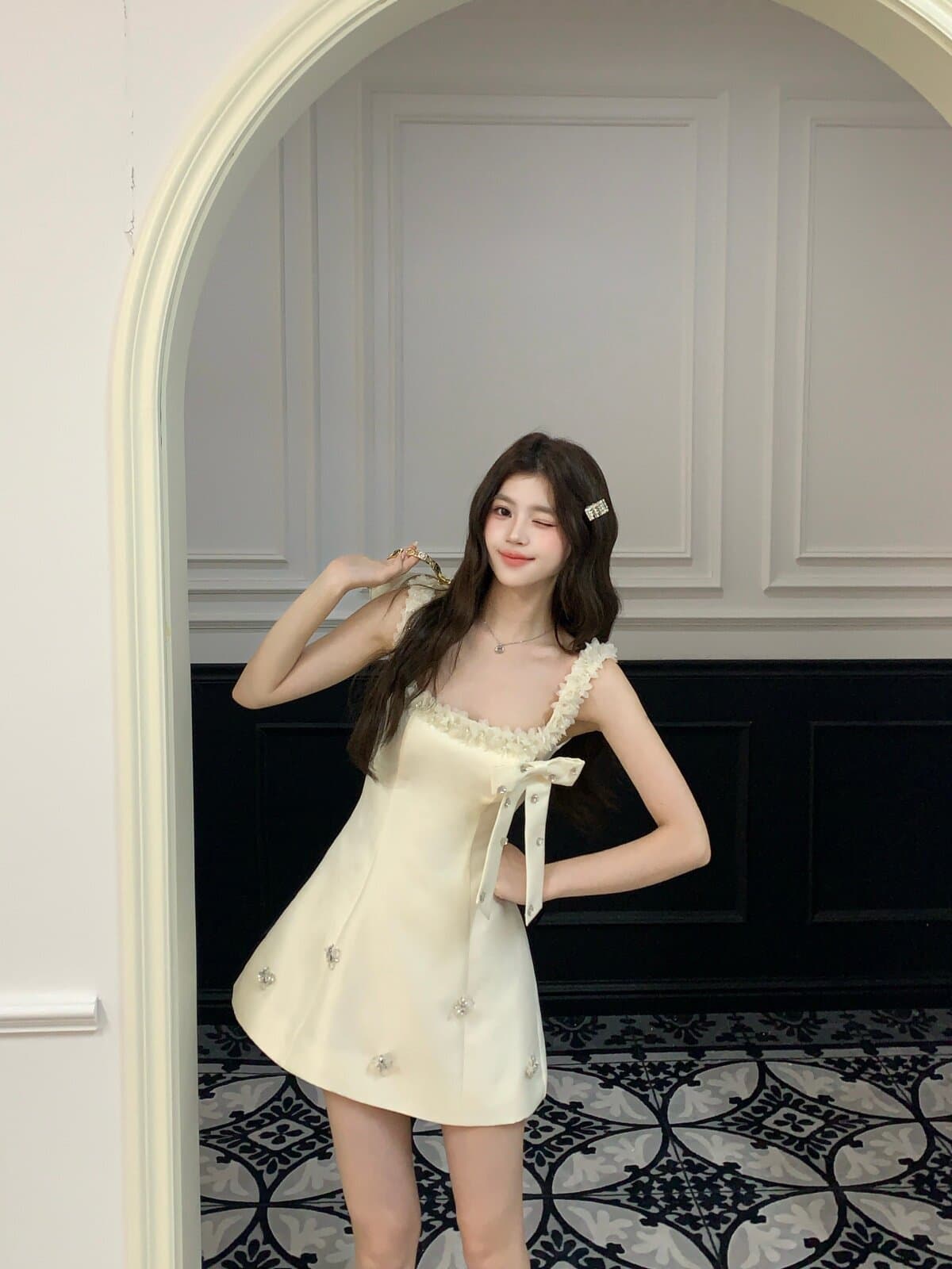 기타 한 작은 물고기 musefish 제니 미스 천 골드 명문 여성 바람 다이아몬드 세팅 드레스 3 차원 꽃 무거운 작업 미니 스커트 이미지 2