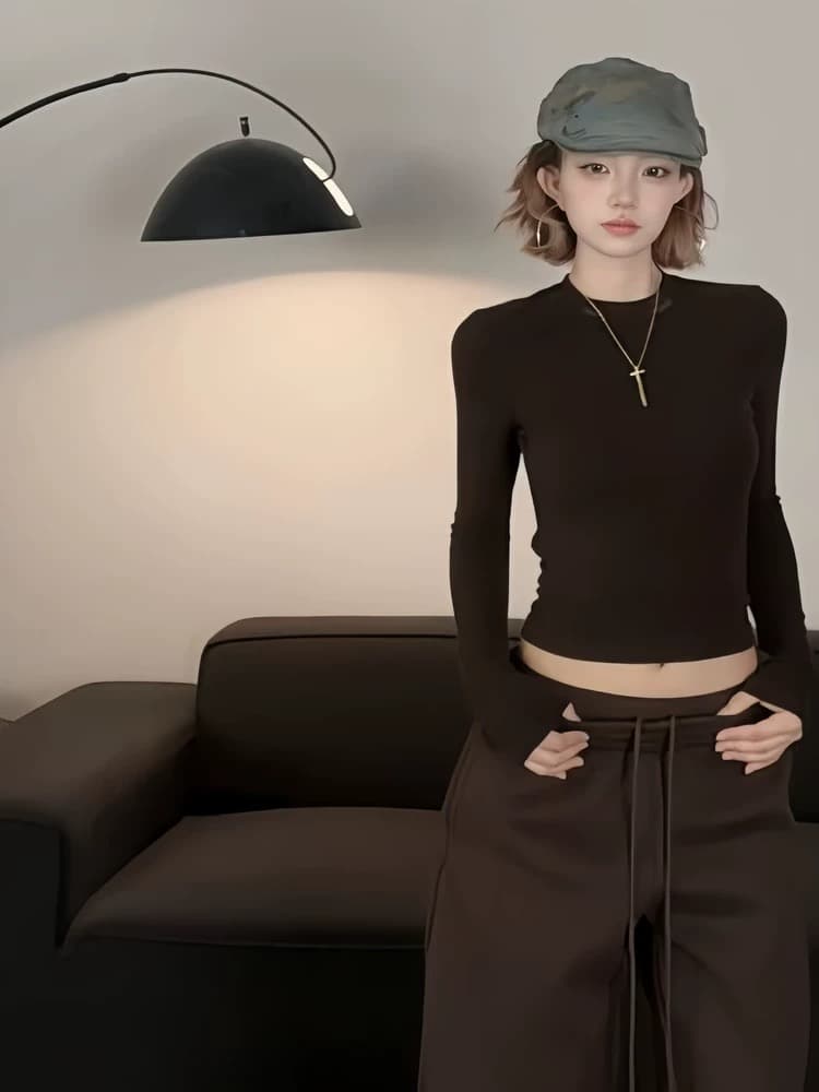 아메리칸 핫걸 바람 라운드 넥 긴팔 티셔츠 여성 가을 겨울 새로운 몸매 가꾸기 쇼트 스타일 털이 있는 기본 셔츠 고급 센스 맨위 이미지 4
