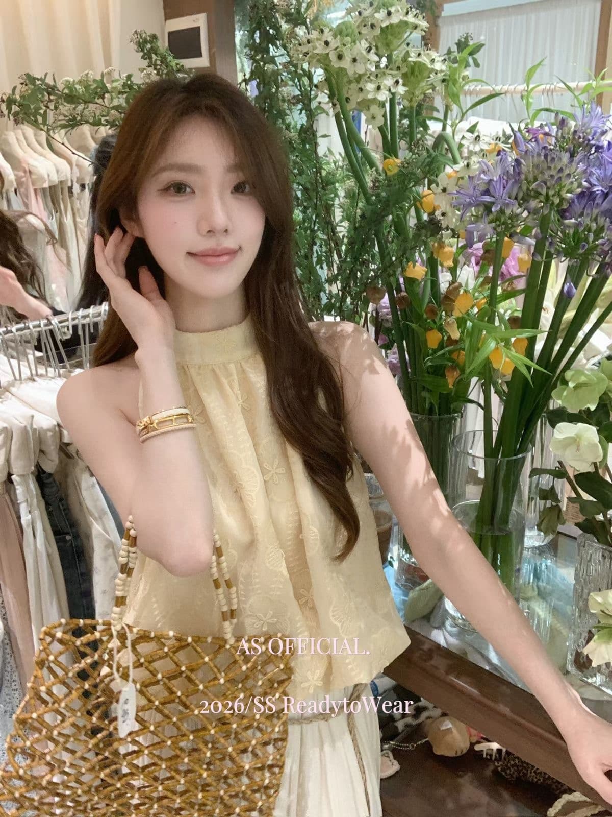 as official- 한 부서 달콤한 욕망 핫걸 섹시함 행침 목 디자인 센스 자카드 슬림해 보이는 다용도 조끼 작은 셔츠 여성 이미지 2