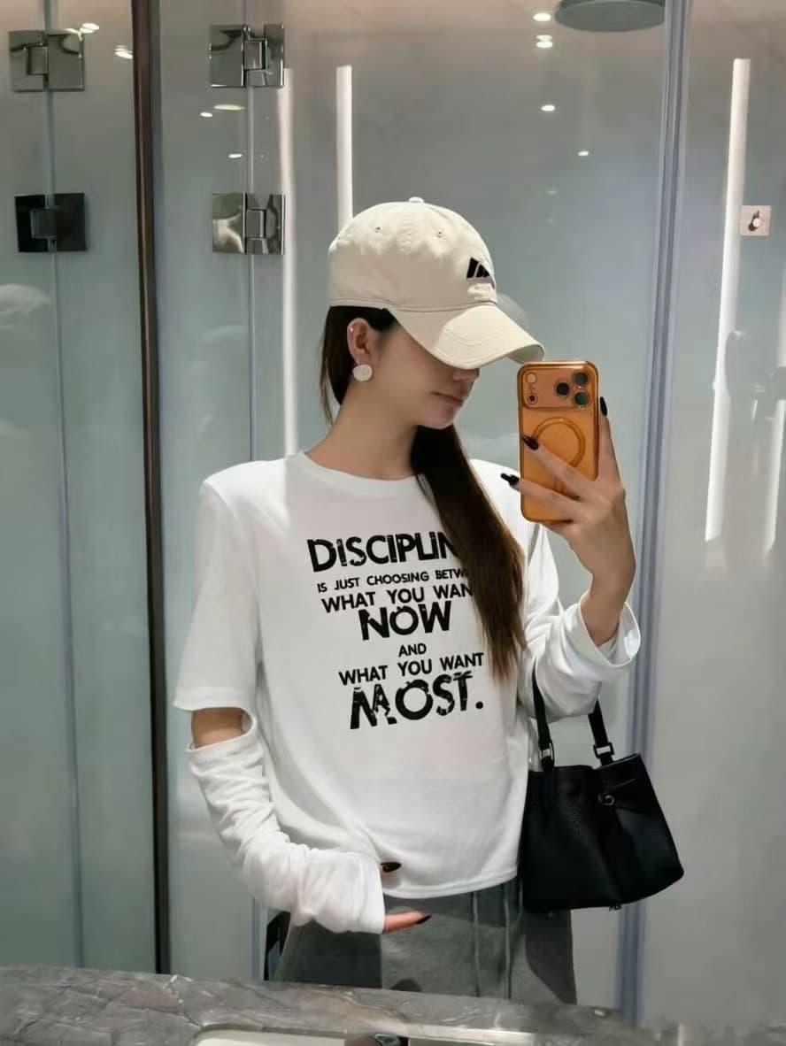 2026 봄 새로운 여성 외국 가스 슬림해 보이는 다용도 알파벳 프린트 라운드 넥 긴팔 티셔츠 상세 이미지 5