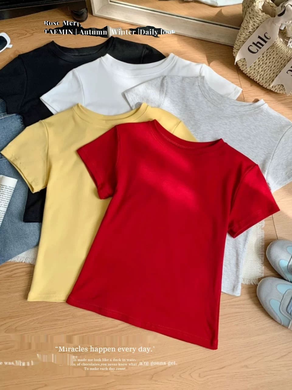 광저우 열세 개 높음 물품 폭발 긍정적 인 어깨 반팔 티셔츠 여성 여름 신축성 몸매 가꾸기 슬림해 보이는 쇼트 스타일 핫걸 맨위 이미지 4