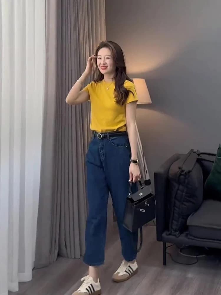 레트로 빨간색 라운드 넥 반팔 긍정적 인 어깨 티셔츠 여성 여름 새로운 미니멀리즘 캐주얼 슬림해 보이는 다용도 기본 셔츠 맨위 이미지 3