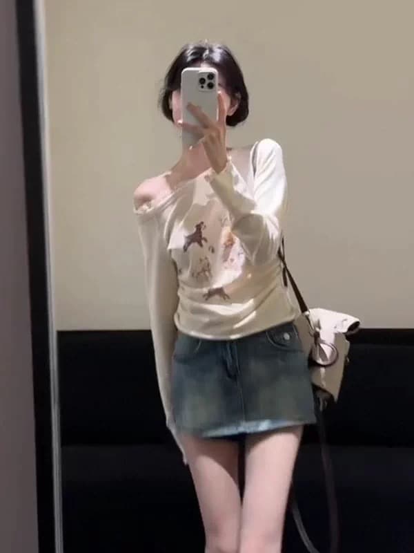한 부서 품격 두 조각 여성 세트 여름 새로운 비스듬한 칼라 오프숄더 강아지 긴팔 티셔츠 슬림해 보이는 맨위