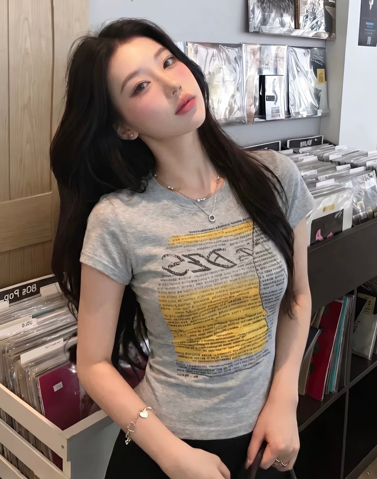 한국 스타일 패션 알파벳 프린트 반팔 티셔츠 여성 여름 새로운 라운드 넥 몸매 가꾸기 슬림해 보이는 다용도 거리 바람 맨위 이미지 3