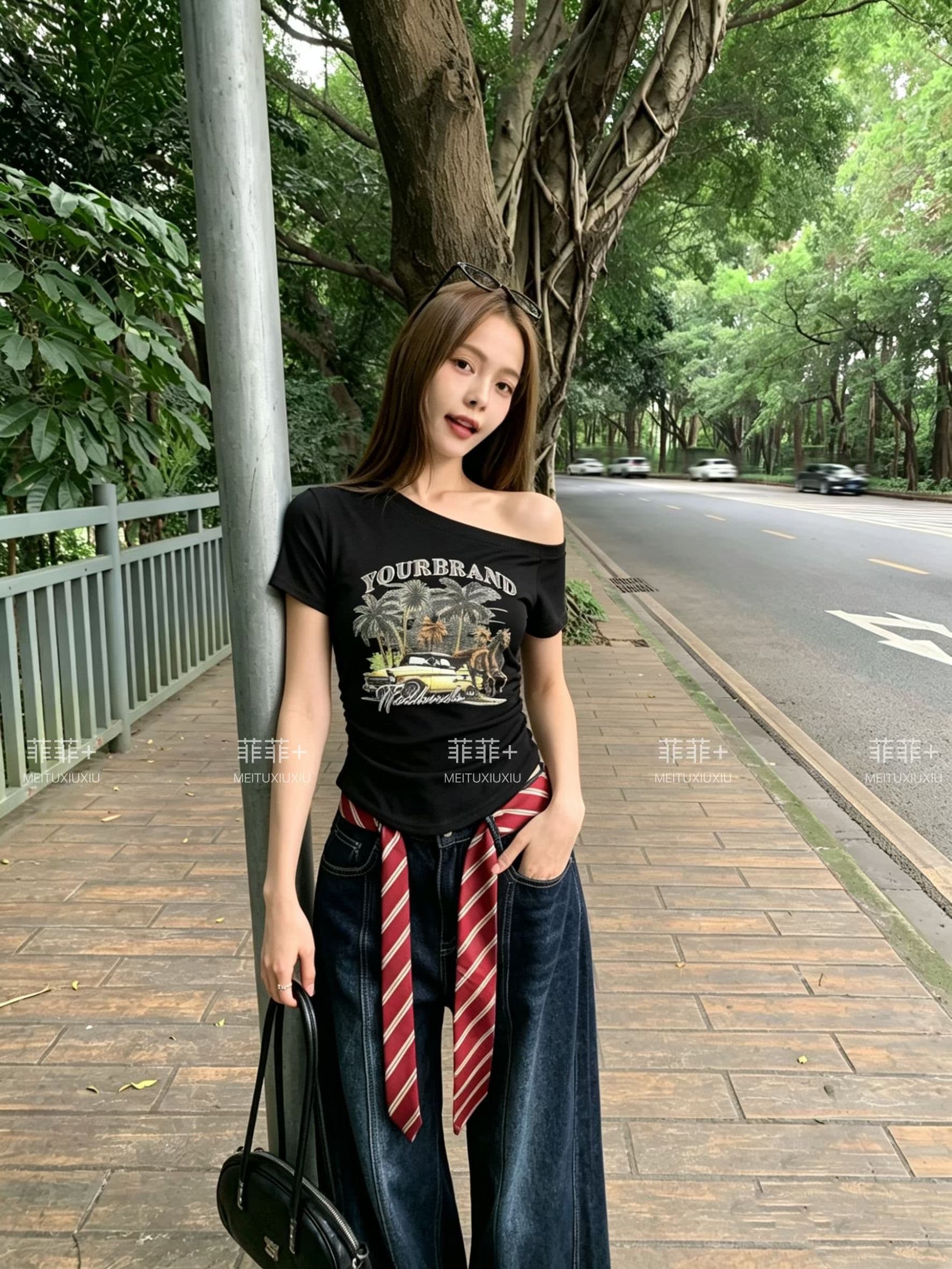디자인 센스 보트넥 오프숄더 아메리칸 프린트 허리 수축 슬림해 보이는 티셔츠 여름 몸매 가꾸기 슬림해 보이는 작은 키 반팔 여성 이미지 3