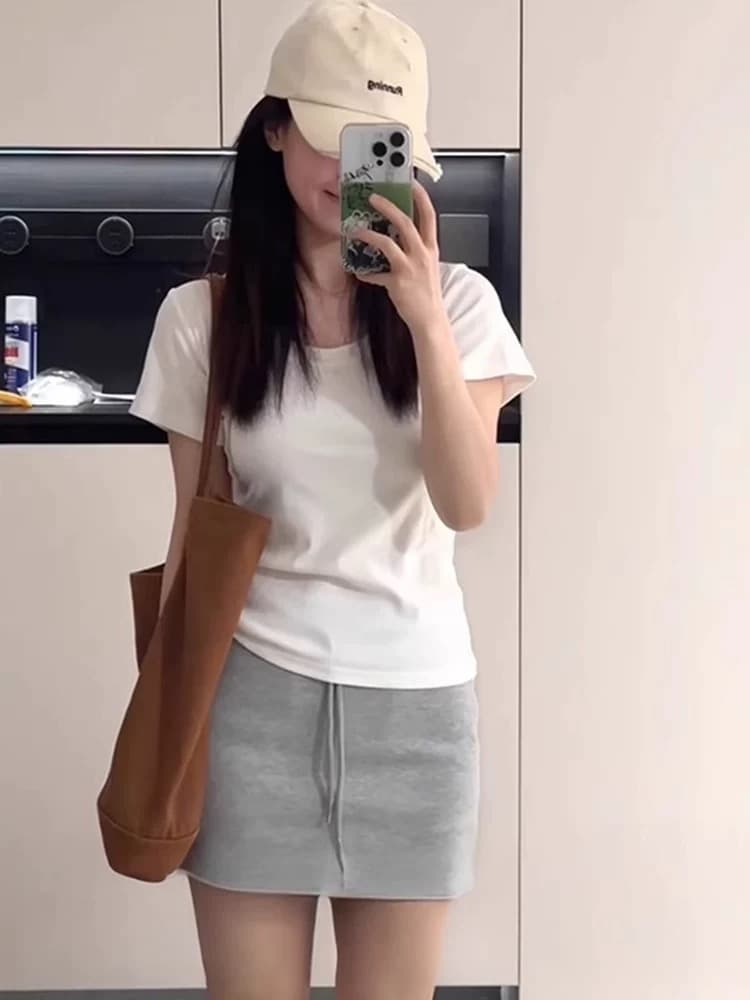 한 부서 화이트 u 칼라 몸매 가꾸기 긍정적 인 어깨 반팔 티셔츠 여성 2026 새로운 폭발 여름 다용도 슬림해 보이는 반소매 맨위 이미지 2