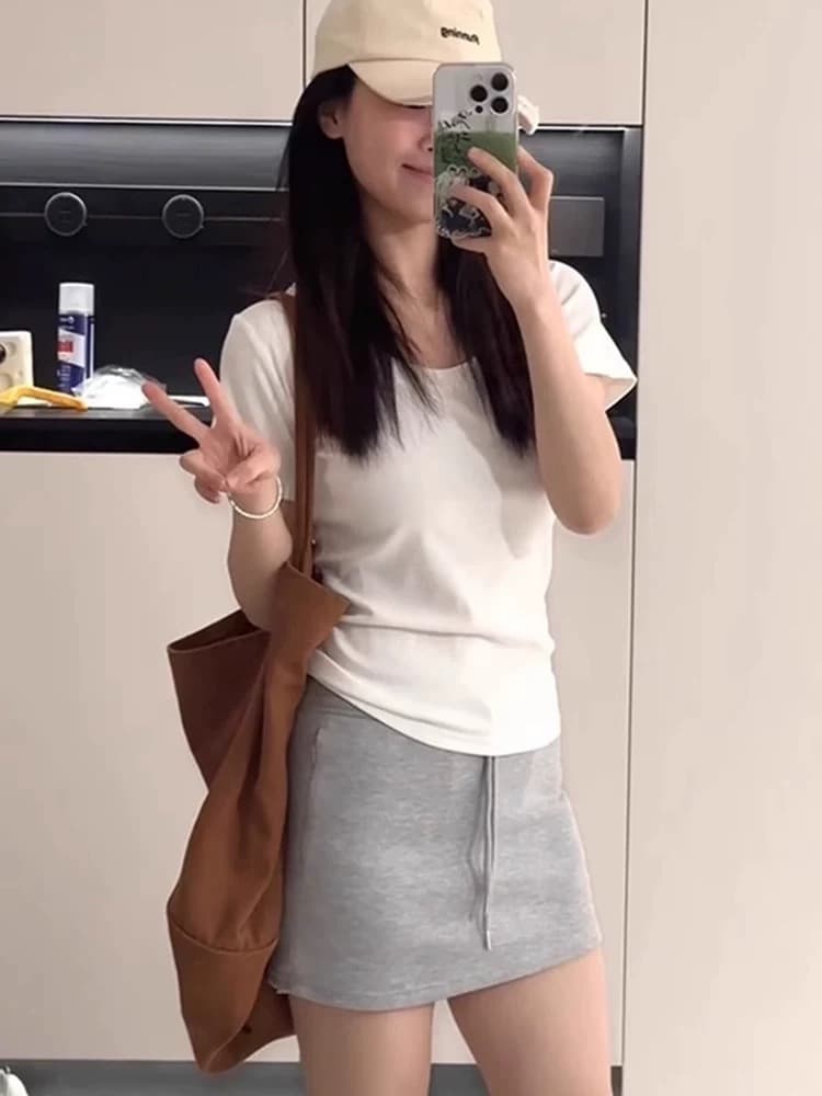 한 부서 화이트 u 칼라 몸매 가꾸기 긍정적 인 어깨 반팔 티셔츠 여성 2026 새로운 폭발 여름 다용도 슬림해 보이는 반소매 맨위 상세 이미지 6
