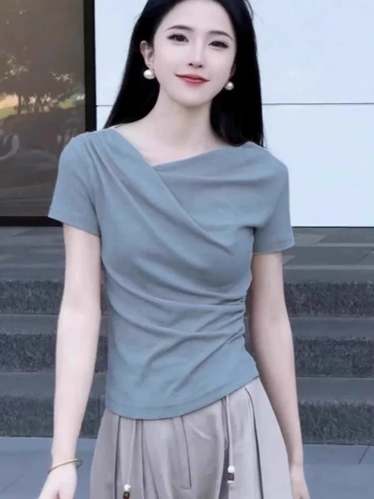 프랑스식 고급 센스 패션 품격 주름 자외선 차단 의류 여성 여름 새로운 디자인 센스 출퇴근 몸매 가꾸기 반팔 맨위