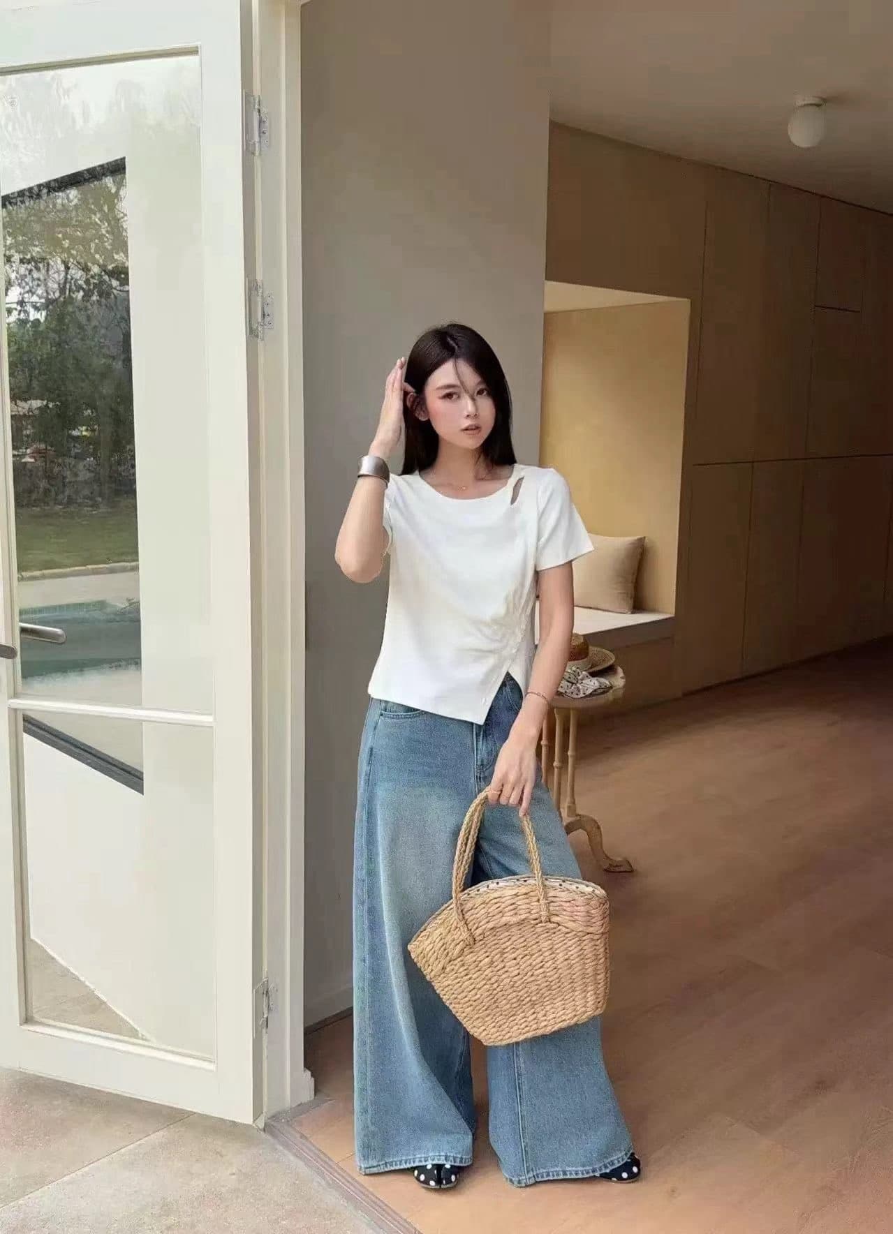 익스트림 제인 디자인 센스 홀로우 아웃 반팔 티셔츠 여성 여름 드레스 황색 비대칭 해체 바람 맨위 여성 의류 작은 대중 미니멀리즘 이미지 3