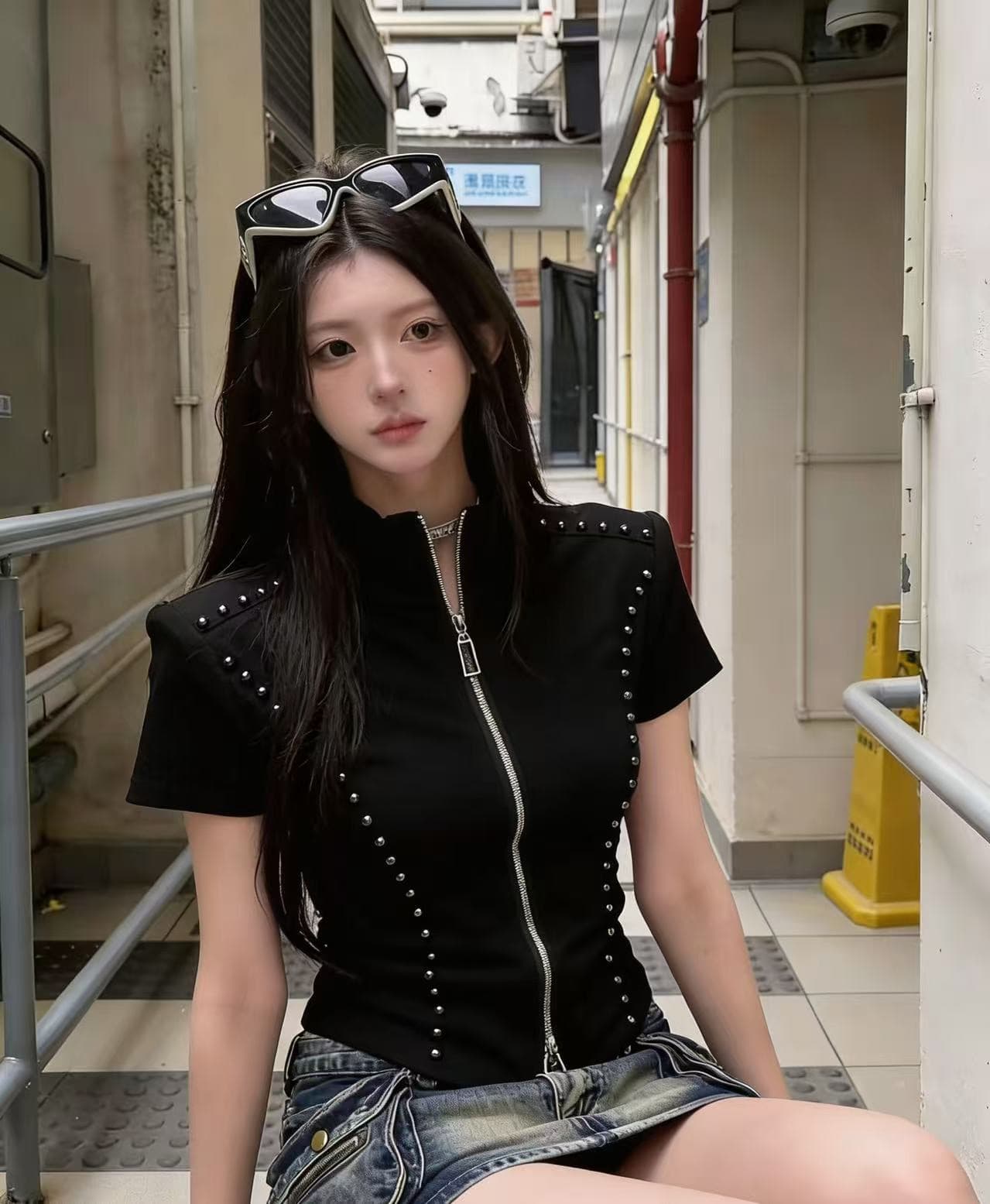 여름 슬림해 보이는 유럽과 미국 징 반팔 티셔츠 러닝 운동 디자인 센스 지퍼 오픈 가디건 맨위 하이웨이스트 짧은 외투 상세 이미지 4
