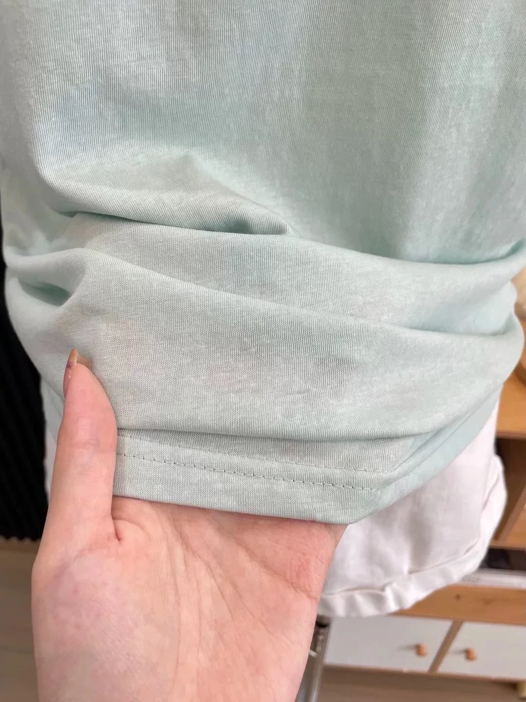 남자 웨이브 녹색 신선함 u 칼라 루즈핏 티셔츠 여성 여름 얇은 스타일 눈꽃 면 반팔 긍정적 인 어깨 슬림해 보이는 품격 다용도 맨위 상세 이미지 3