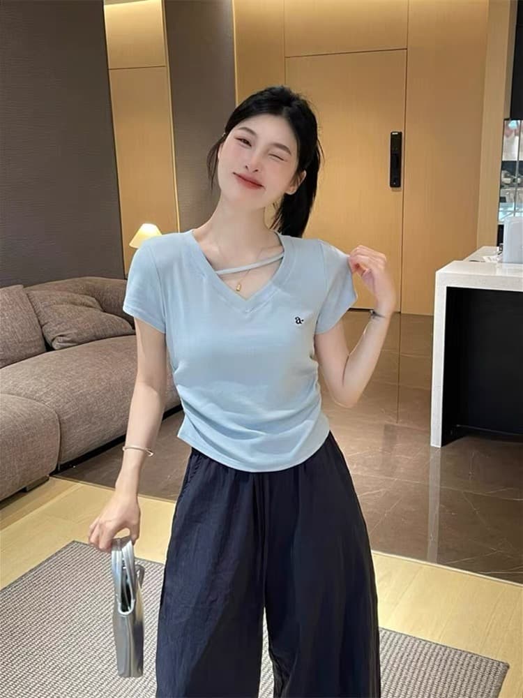 한 부서 Chic 빨간색 V넥 반팔 티셔츠 여성 여름 디자인 센스 슈퍼 잘 생긴 꼬집기 허리 쇼트 스타일 긍정적 인 어깨 아름다운 맨위 이미지 4