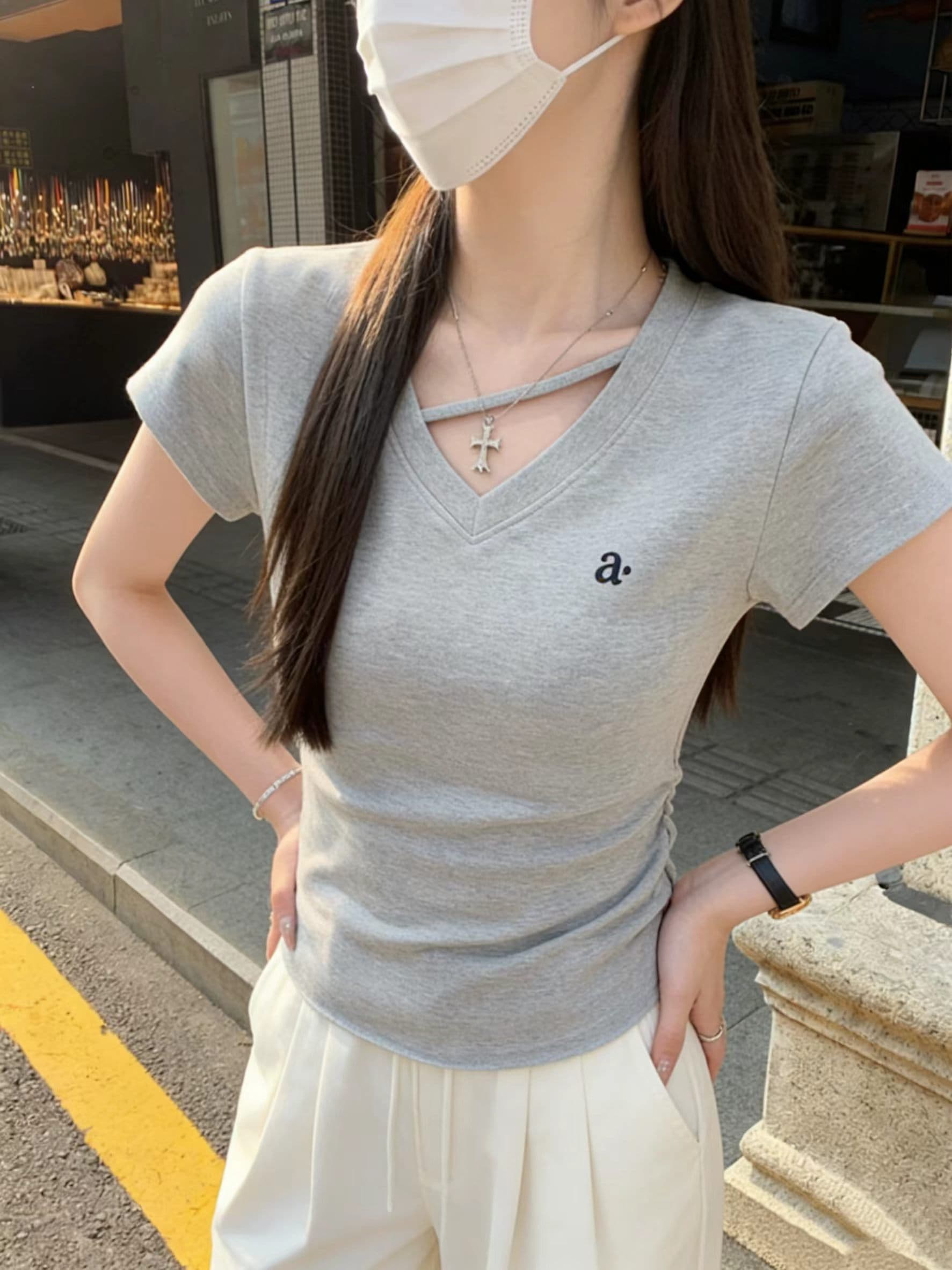 한 부서 Chic 빨간색 V넥 반팔 티셔츠 여성 여름 디자인 센스 슈퍼 잘 생긴 꼬집기 허리 쇼트 스타일 긍정적 인 어깨 아름다운 맨위 상세 이미지 4