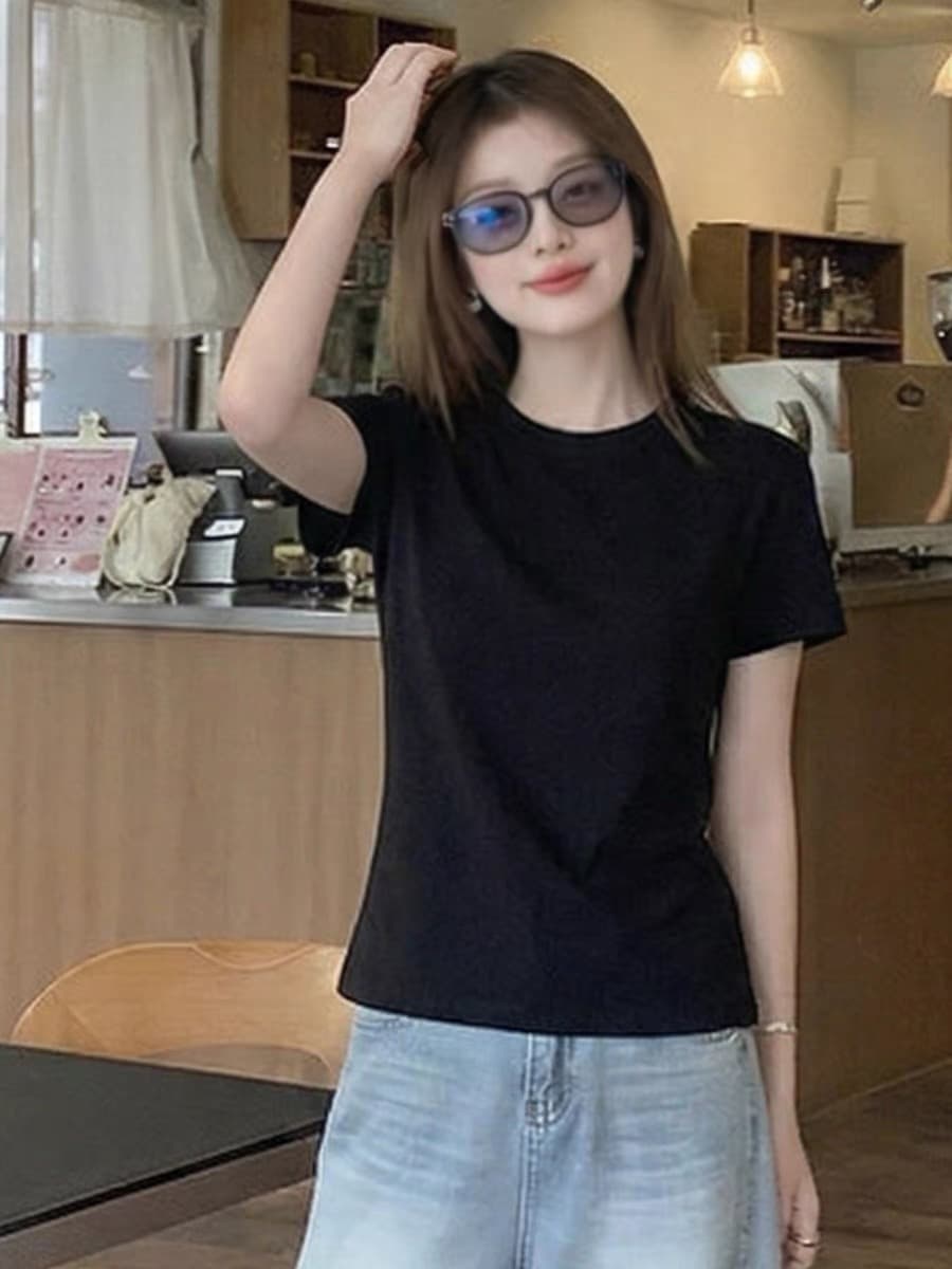 검정색 긍정적 인 어깨 라운드 넥 미니멀리즘 반팔 티셔츠 여성 고급 센스 단색 여름 새로운 캐주얼 다용도 루즈핏 맨위