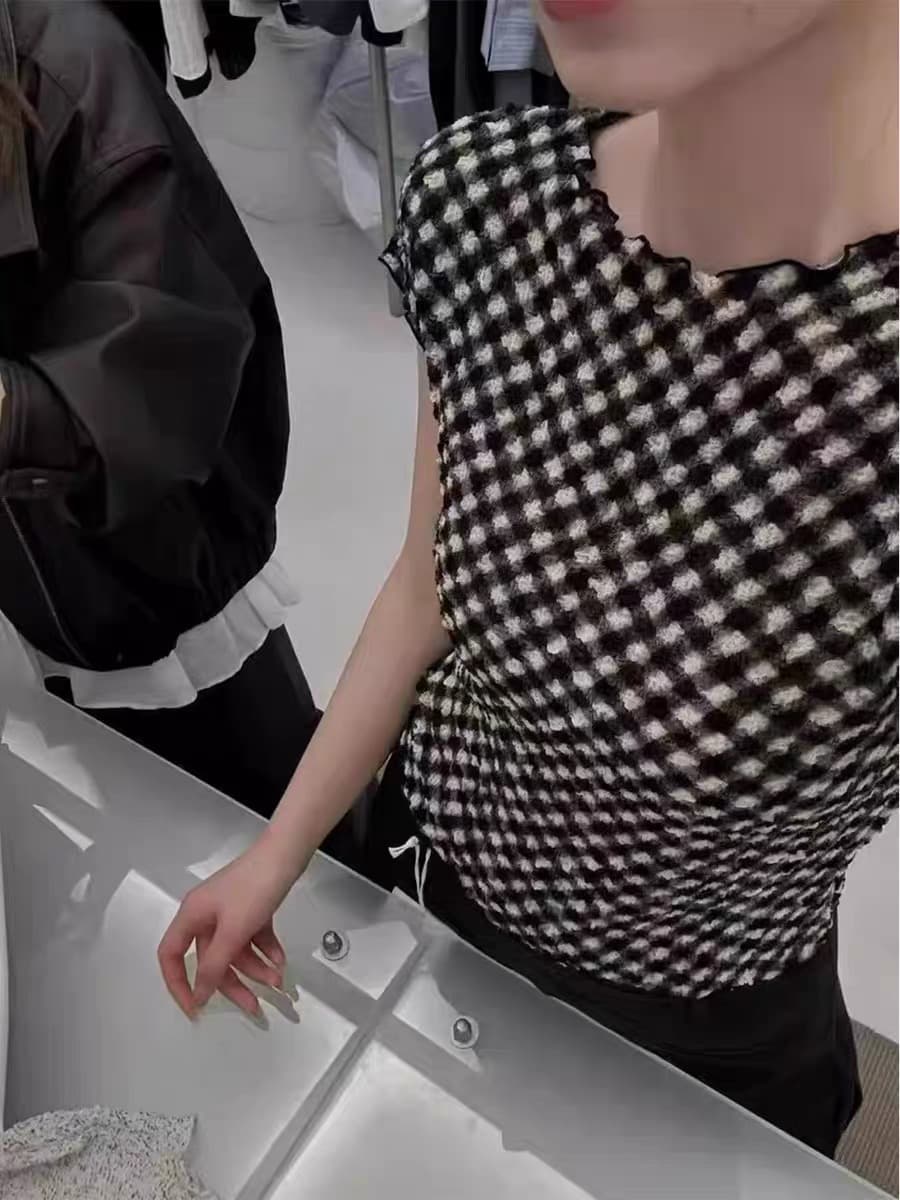 화이트 프릴 도트 무늬 반팔 티셔츠 여성 여름 얇은 스타일 몸매 가꾸기 슬림해 보이는 다용도 빛나는 질감 센스 맨위 이미지 3