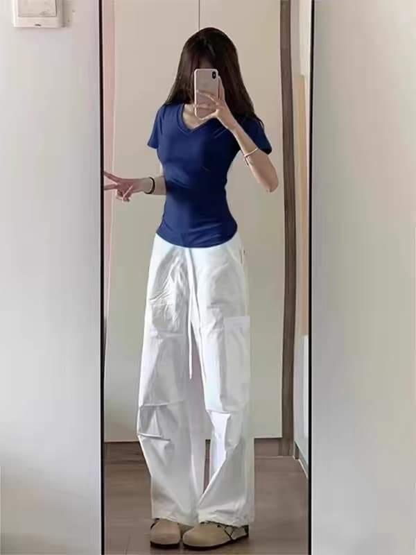 V넥 긍정적 인 어깨 블루 색상 반팔 티셔츠 여성 여름 2025 새로운 핫걸 몸매 가꾸기 슬림해 보이는 꼬집기 허리 디자인 센스 맨위 상세 이미지 7