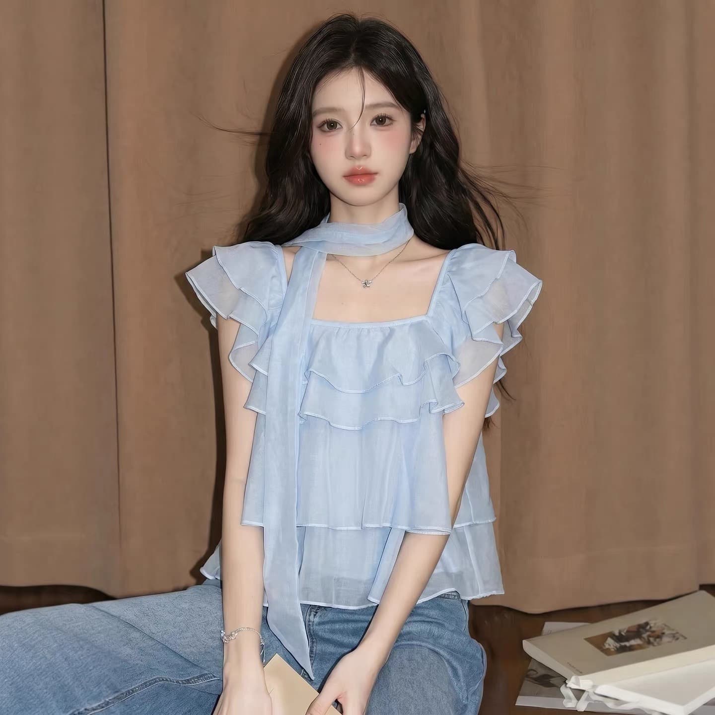 파란색 행침 목 프릴 쉬폰 톱 여성 여름 도파민 프랑스식 사소한 고유 한 아름다운 긍정적 인 어깨 반팔 셔츠
