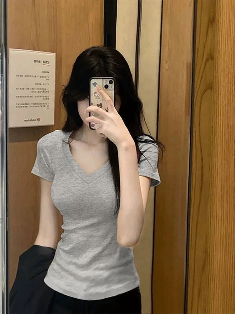 아메리칸 핫걸 긍정적 인 어깨 V넥 반팔 티셔츠 여성 여름 기초 섹션 다용도 몸매 가꾸기 슬림해 보이는 꽃 회색 만나는 맨위